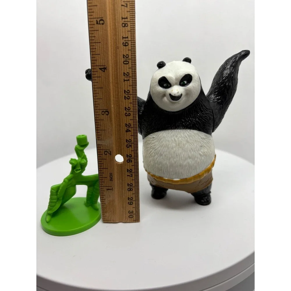 Kung Fu Panda Action Figure Po & Mantis Toy Cake Topper 2011 Dreamworks McDonald